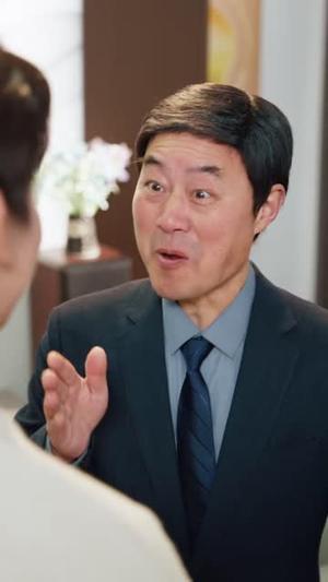修仙归来，总裁姐姐倒追我（81集）刘相奇&童欣（夸克网盘）封面图 - 都市短剧