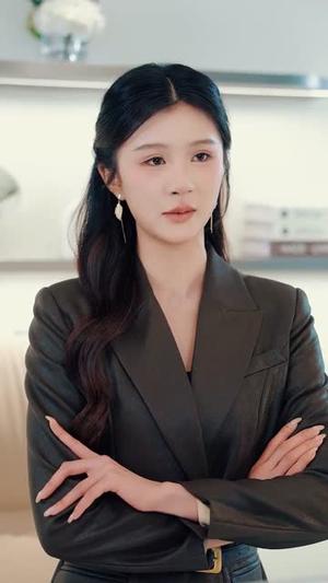 说好一起摸鱼，你爸怎么是老板啊（83集）美美＆高鸿垲（夸克网盘）封面图 - 都市短剧