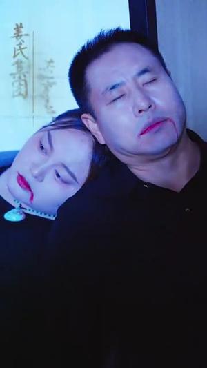 她的玫瑰藏着刀（80集）段平&王玥伊（夸克网盘） - 都市,悬疑短剧封面