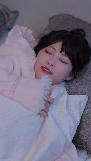 糟糕！新婚夜！和姐姐走错了婚房＆糟糕新婚夜和姐姐走错了婚房（77集）陈小满＆韩笑＆黄金成＆潘知鹏（夸克网盘）封面图 - 短剧短剧