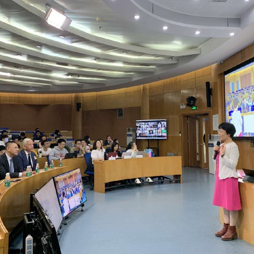 清华大学教授：积极心理课封面